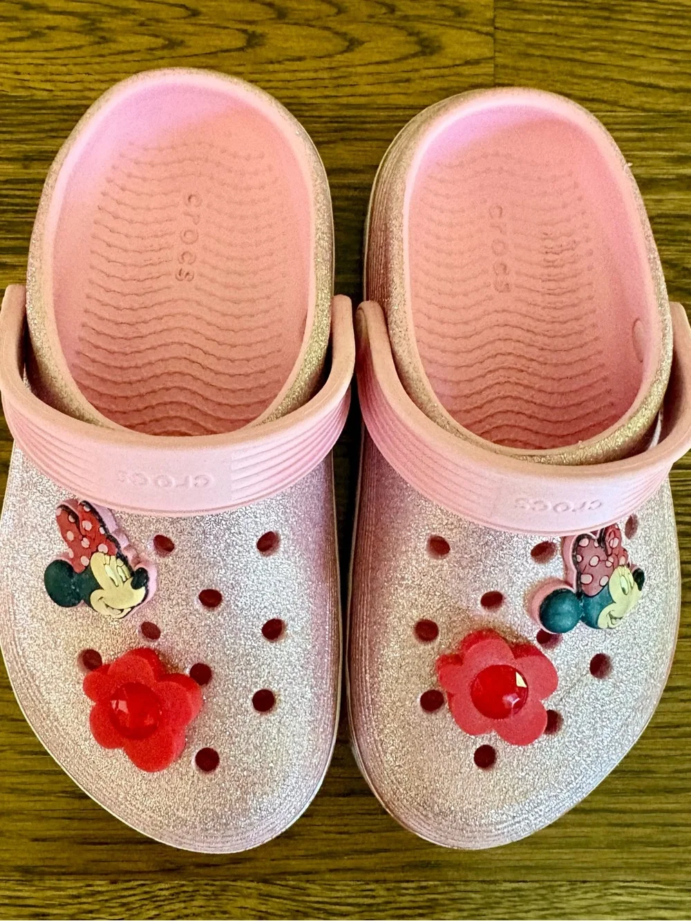 CROCS Kids' Pink Glitter Clog with Minnie Mouse Charms